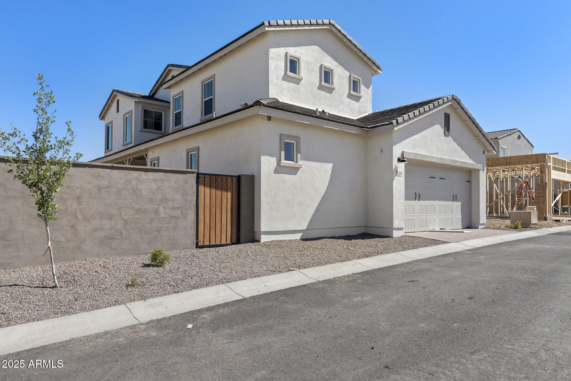 2149 West Rowel Road Phoenix, AZ 85085 - Photo 4 of 63 1-203