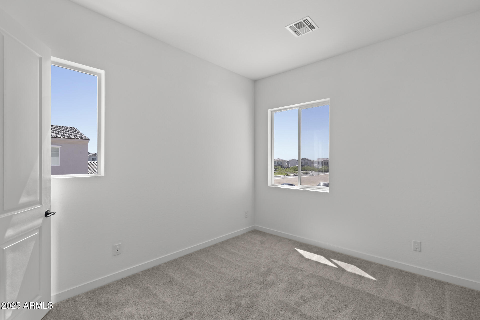 2149 West Rowel Road Phoenix, AZ 85085 - Photo 47 of 63 1-246
