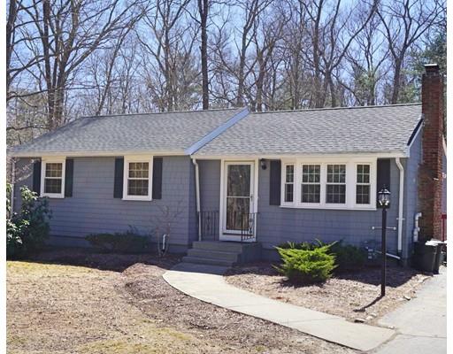 239 Dillingham Way Hanover, MA 02339 - Photo 1 of 11 Gallery Image 1