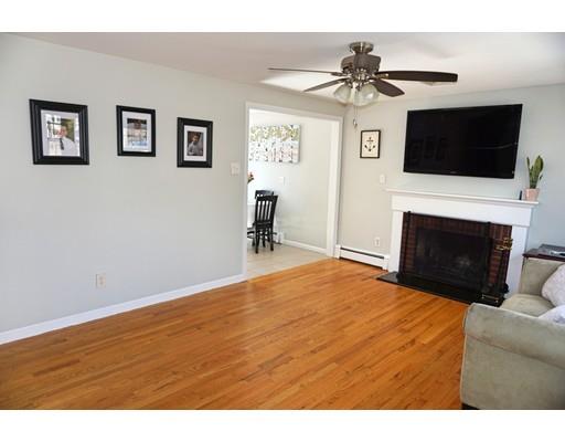 239 Dillingham Way Hanover, MA 02339 - Photo 2 of 11 Gallery Image 2