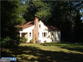 258 Forge Road Glen Mills, PA 19342 - Photo 2 of 10 Exterior Side