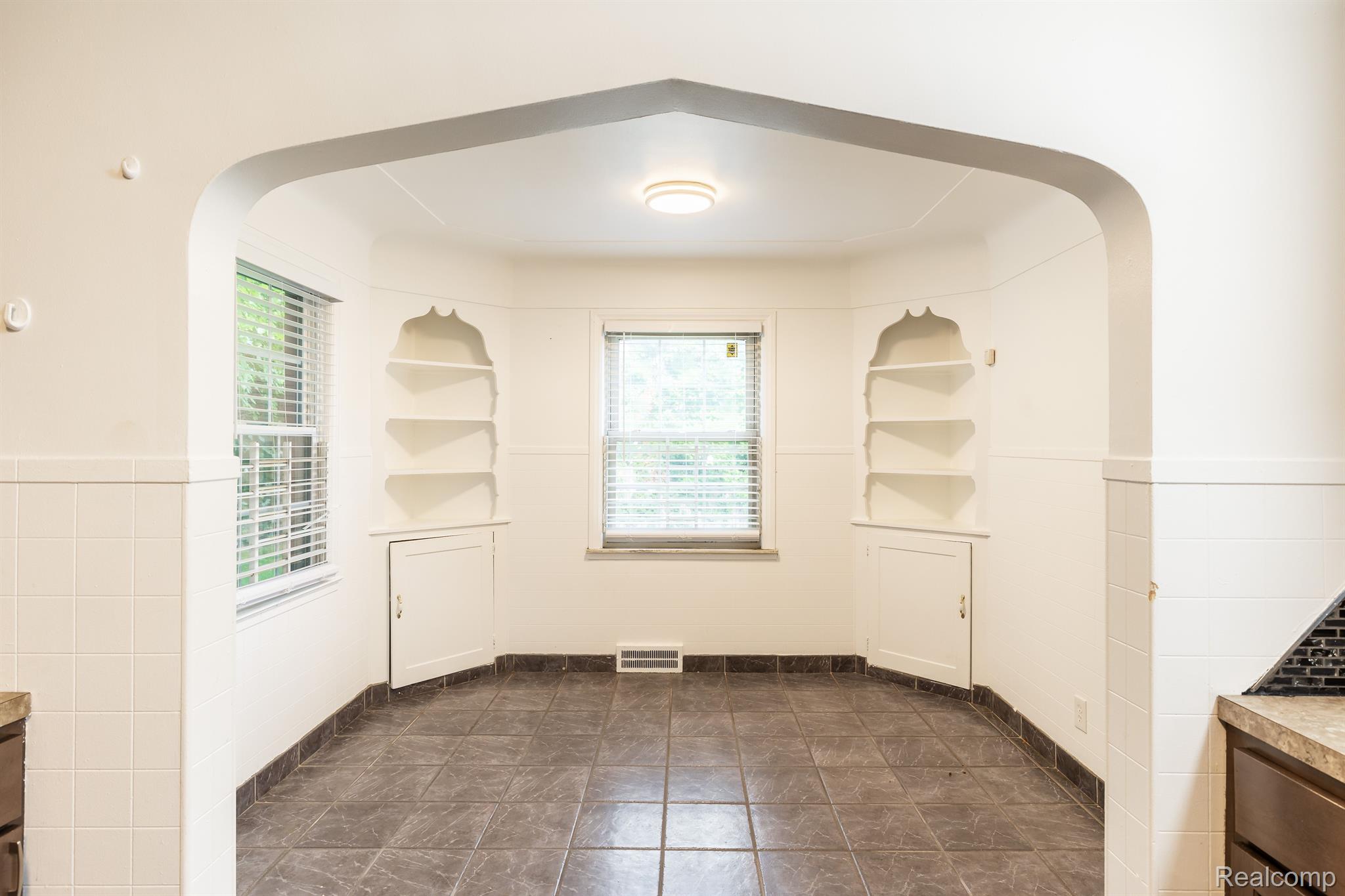 16134 Inverness Street Detroit, MI 48221 - Photo 12 of 19 Gallery Image 12