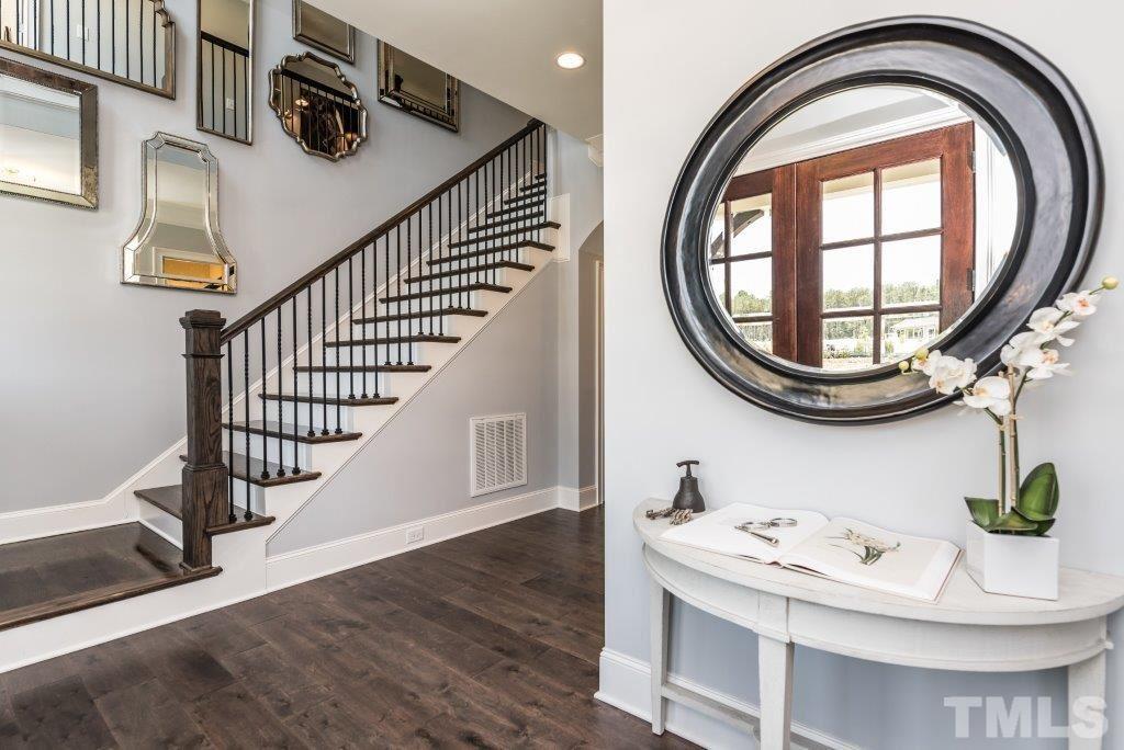 3026 Adonis Circle Raleigh, NC 27612 - Photo 3 of 25 Gallery Image 3