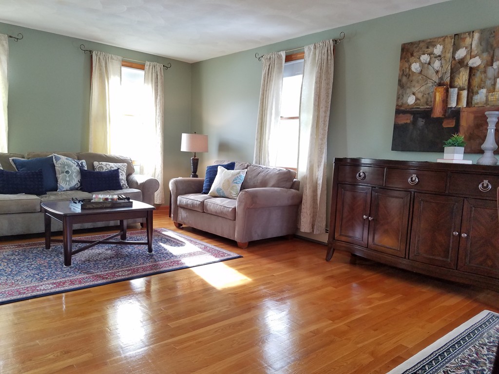 9 Grover Road Ashland, MA 01721 - Photo 3 of 29