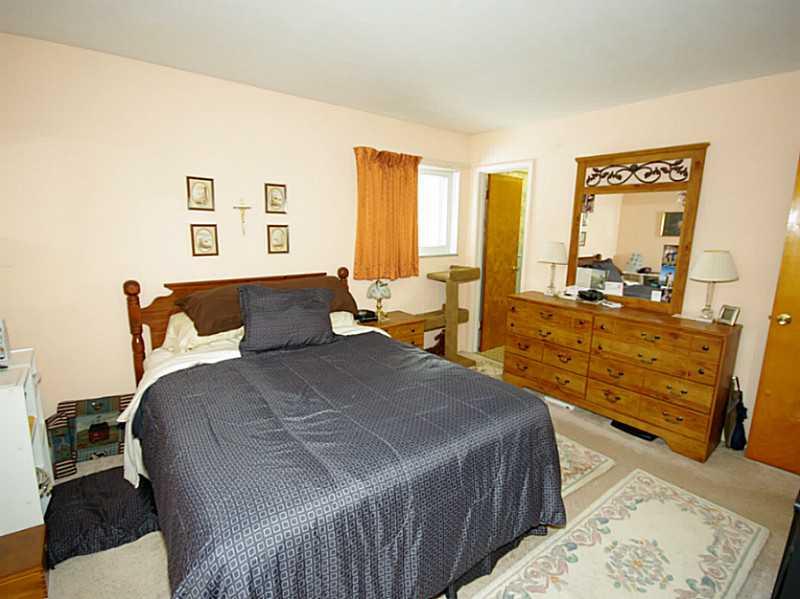 301 West Thompson Road Indianapolis, IN 46217 - Photo 15 of 24 Gallery Image 15