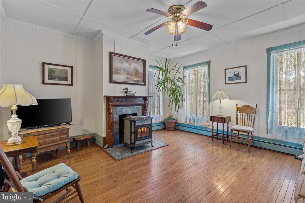 2485 Emmanuel Church Road Huntingtown, MD 20639 - Photo 14 of 67 Great 9'+ ceilings