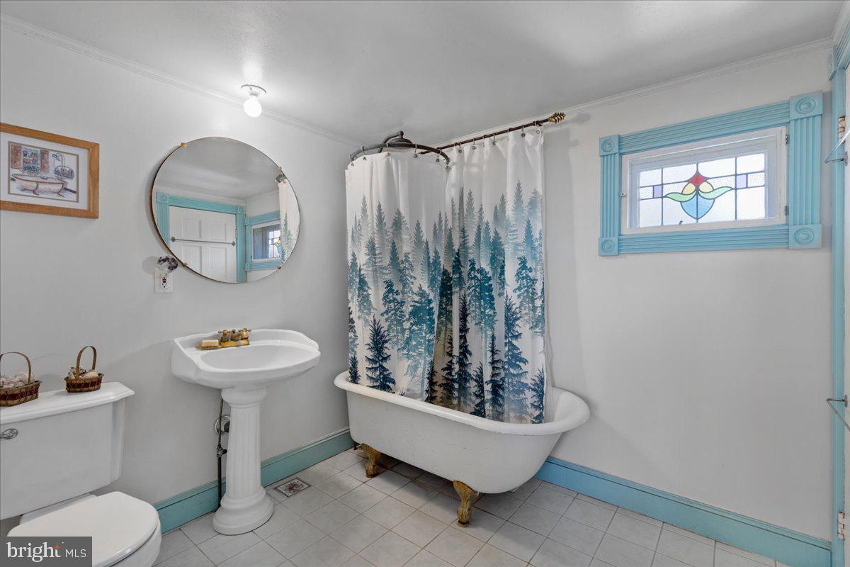 2485 Emmanuel Church Road Huntingtown, MD 20639 - Photo 31 of 67 Upstairs full bath