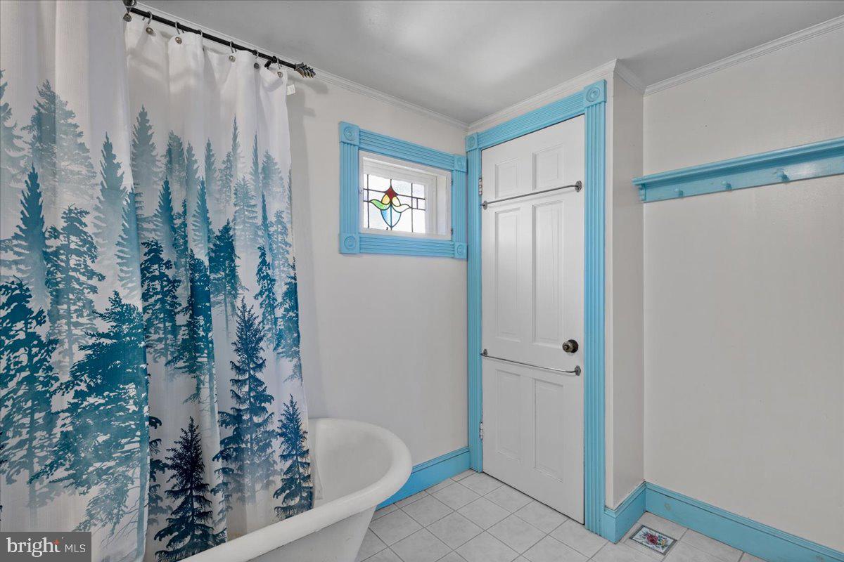 2485 Emmanuel Church Road Huntingtown, MD 20639 - Photo 33 of 67 Tub and Shower