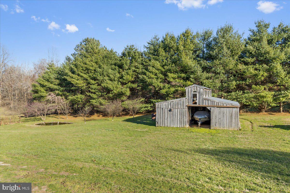 2485 Emmanuel Church Road Huntingtown, MD 20639 - Photo 55 of 67 Barn