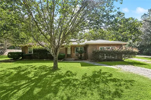 $248,000 | 62686 North Pontchartrain Drive, Lacombe, LA 70445