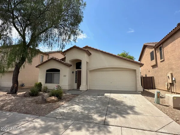 $2,095 | 2523 West White Feather Lane, Phoenix, AZ 85085