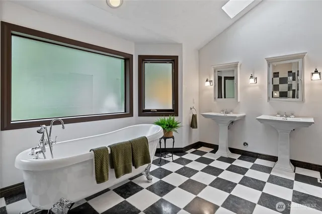 $2,500,000 | 7014 171st Avenue Southeast, Snohomish, WA 98290