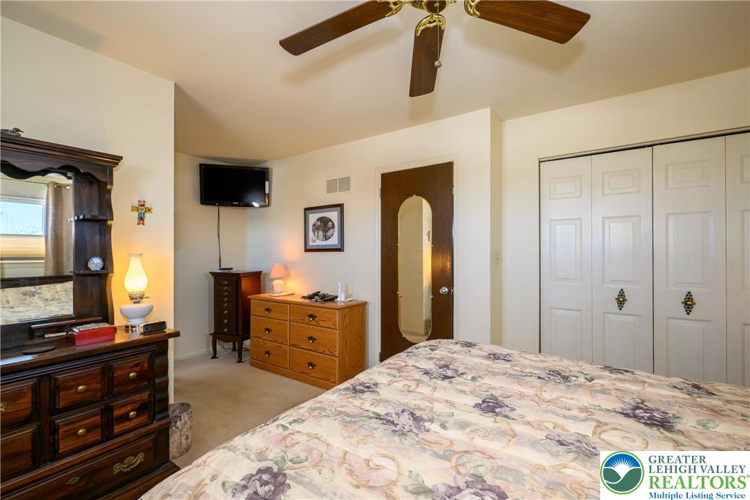 4487 Memphis Road Whitehall, PA 18052 - Photo 27 of 47 Gallery Image 27