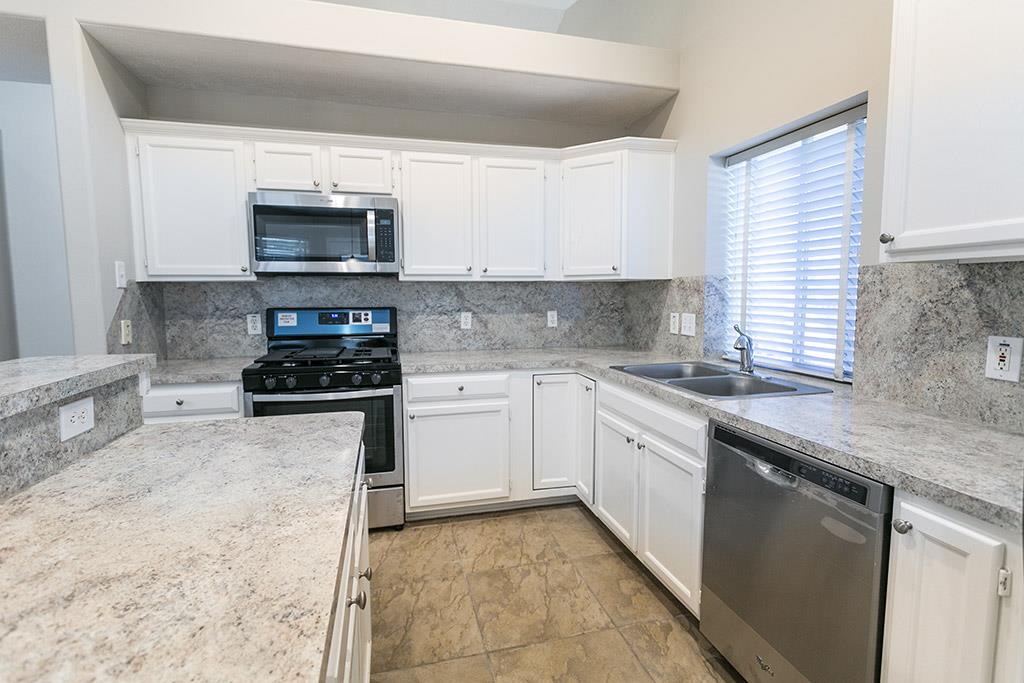 6 Tranquil Glade Place Spring, TX 77381 - Photo 6 of 19