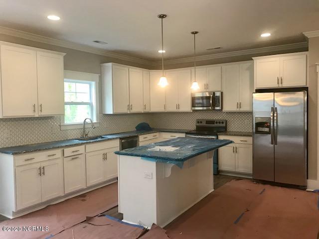 190 Canter Crest Road Hampstead, NC 28443 - Photo 4 of 17 CNT 37 - Kitchen