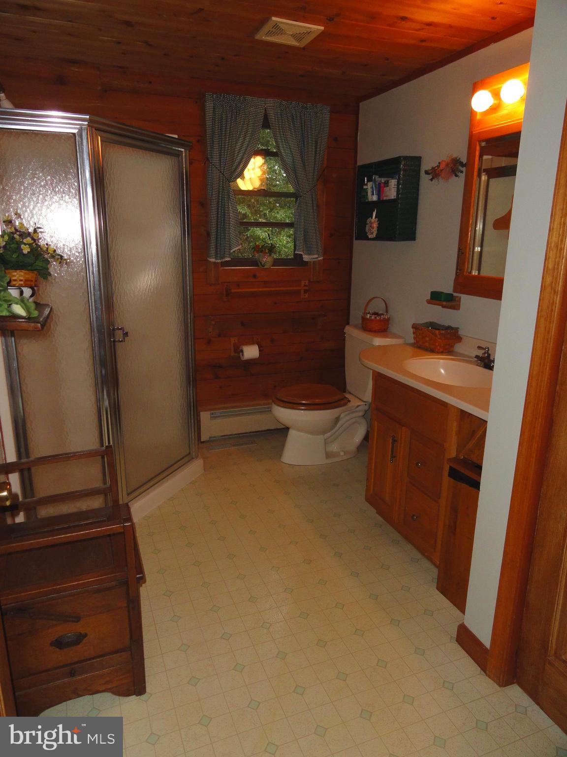 102 Stone Road Barto, PA 19504 - Photo 23 of 49 First floor bath.