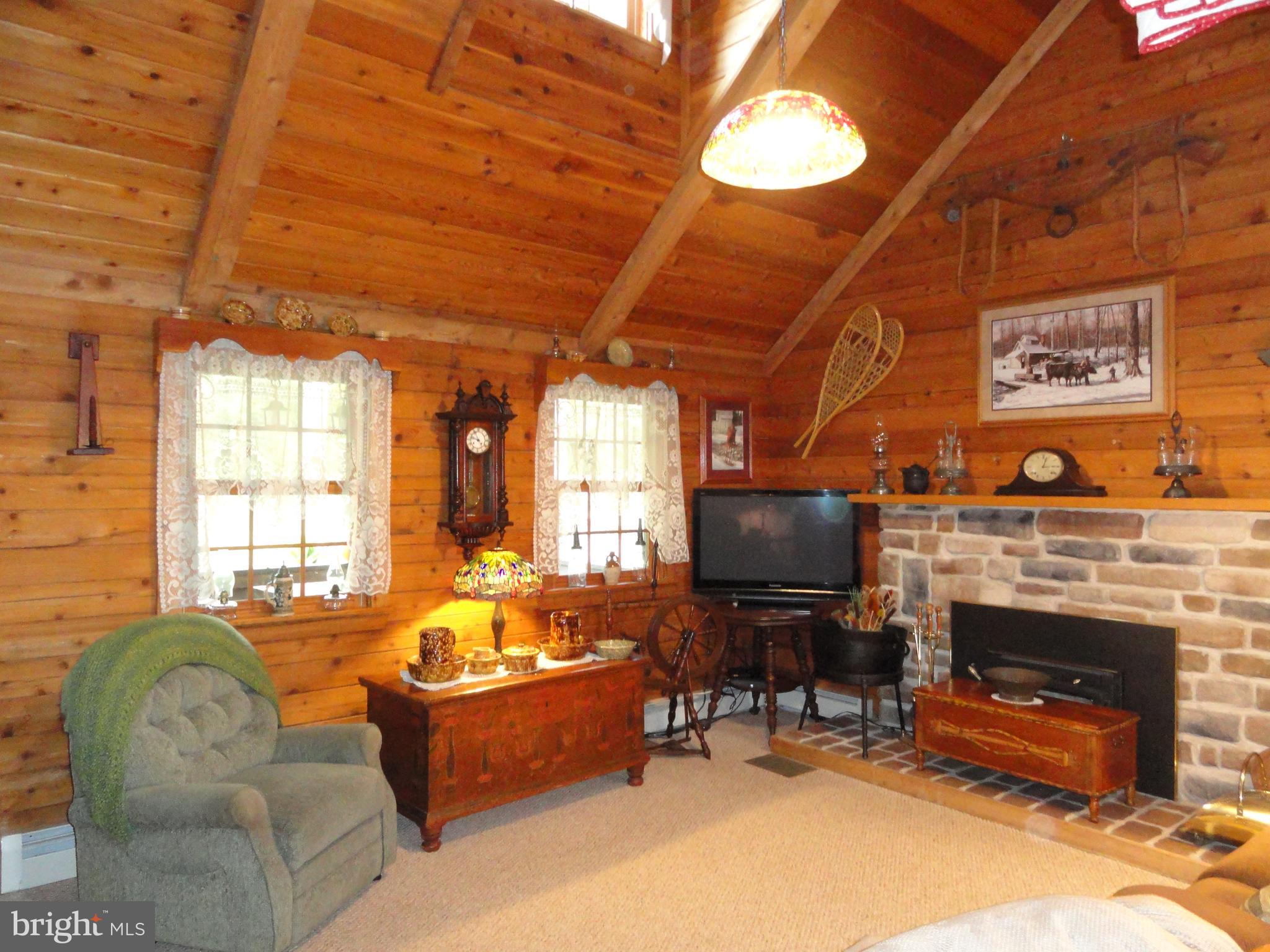 102 Stone Road Barto, PA 19504 - Photo 6 of 49 Front view of Living Room