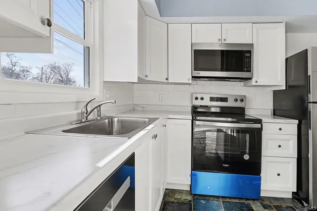 $169,900 | 3314 East Jefferson Square, South Bend, IN 46615