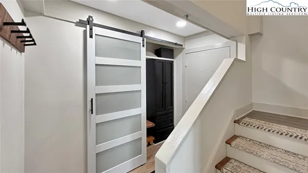 a view of an empty walk in closet