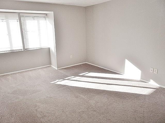 321 Ridge Point Circle, Unit 31B Bridgeville, PA 15017 - Photo 11 of 22 Gallery Image 11