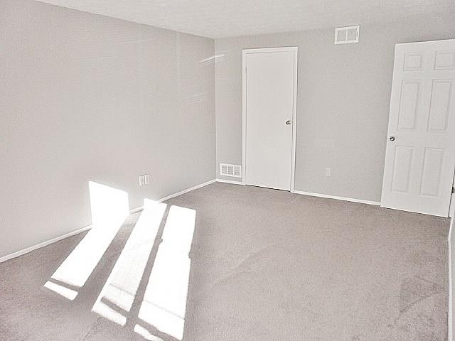 321 Ridge Point Circle, Unit 31B Bridgeville, PA 15017 - Photo 13 of 22 Gallery Image 13