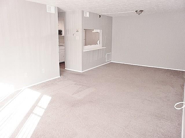 321 Ridge Point Circle, Unit 31B Bridgeville, PA 15017 - Photo 4 of 22 Gallery Image 4