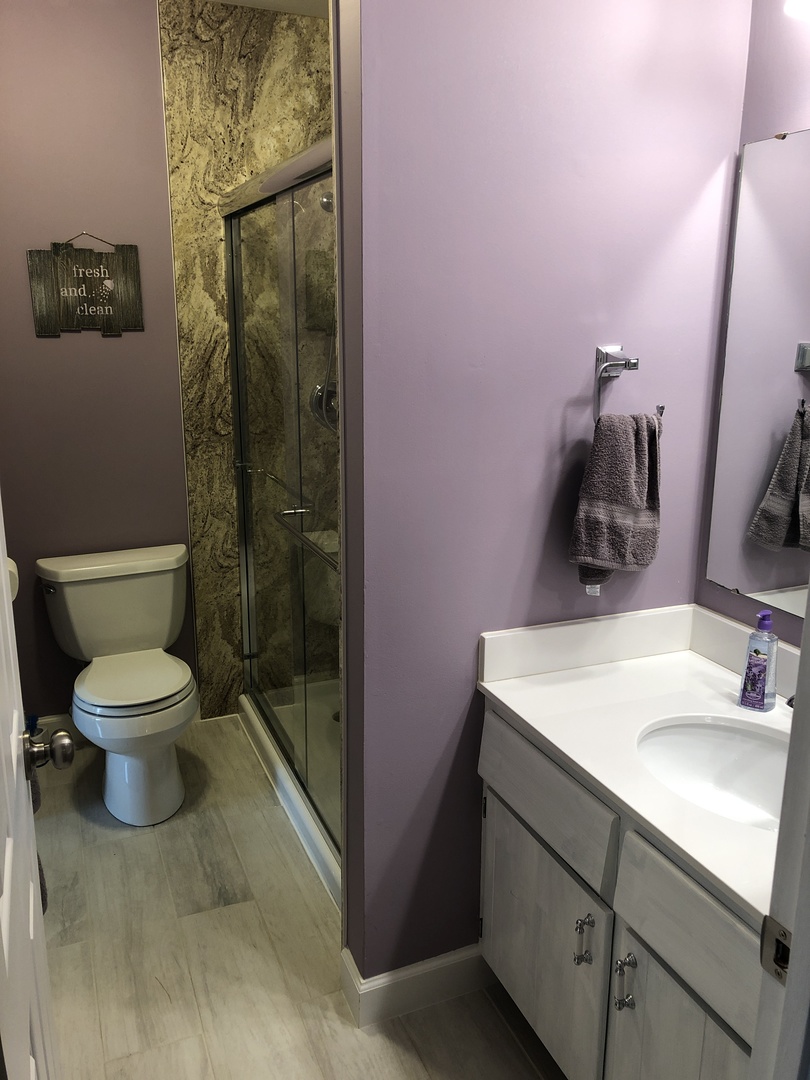 1653 Dover Court, Unit D Wheaton, IL 60189 - Photo 8 of 9