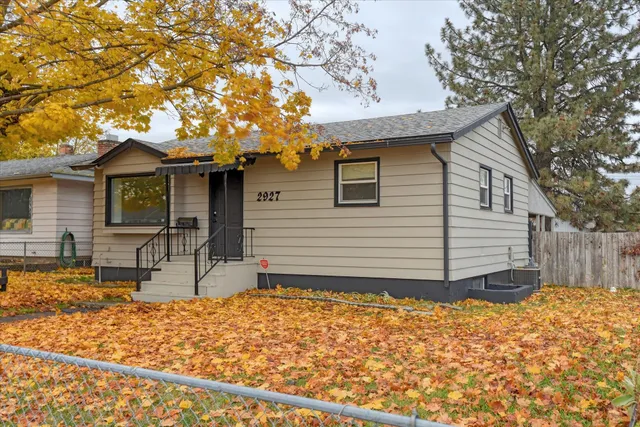 $370,000 | 2927 East Marshall Avenue, Spokane, WA 99207