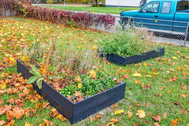 $370,000 | 2927 East Marshall Avenue, Spokane, WA 99207