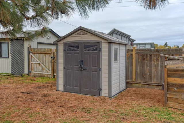 $370,000 | 2927 East Marshall Avenue, Spokane, WA 99207