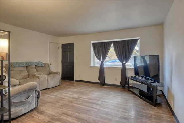 $370,000 | 2927 East Marshall Avenue, Spokane, WA 99207