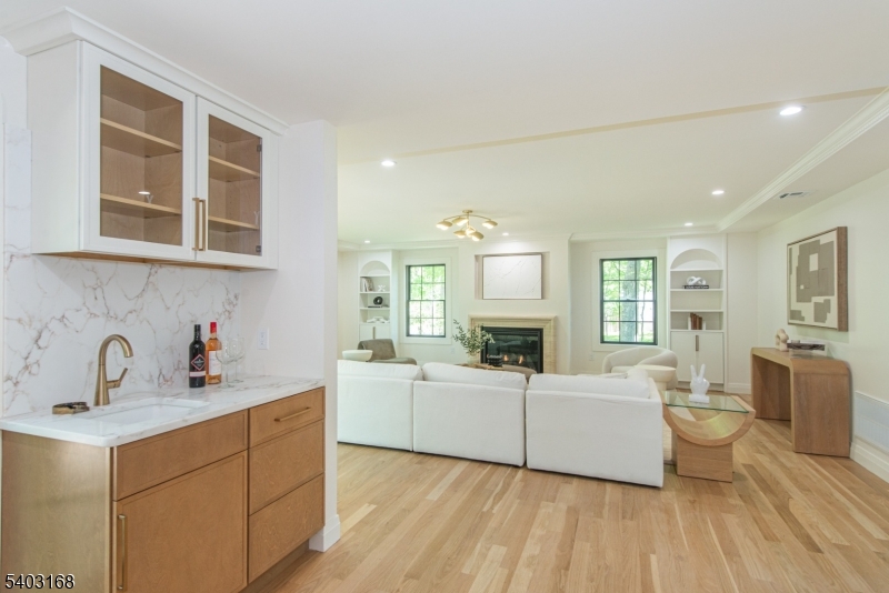 6 Buttenheim Terrace Madison, NJ 07940 - Photo 12 of 50