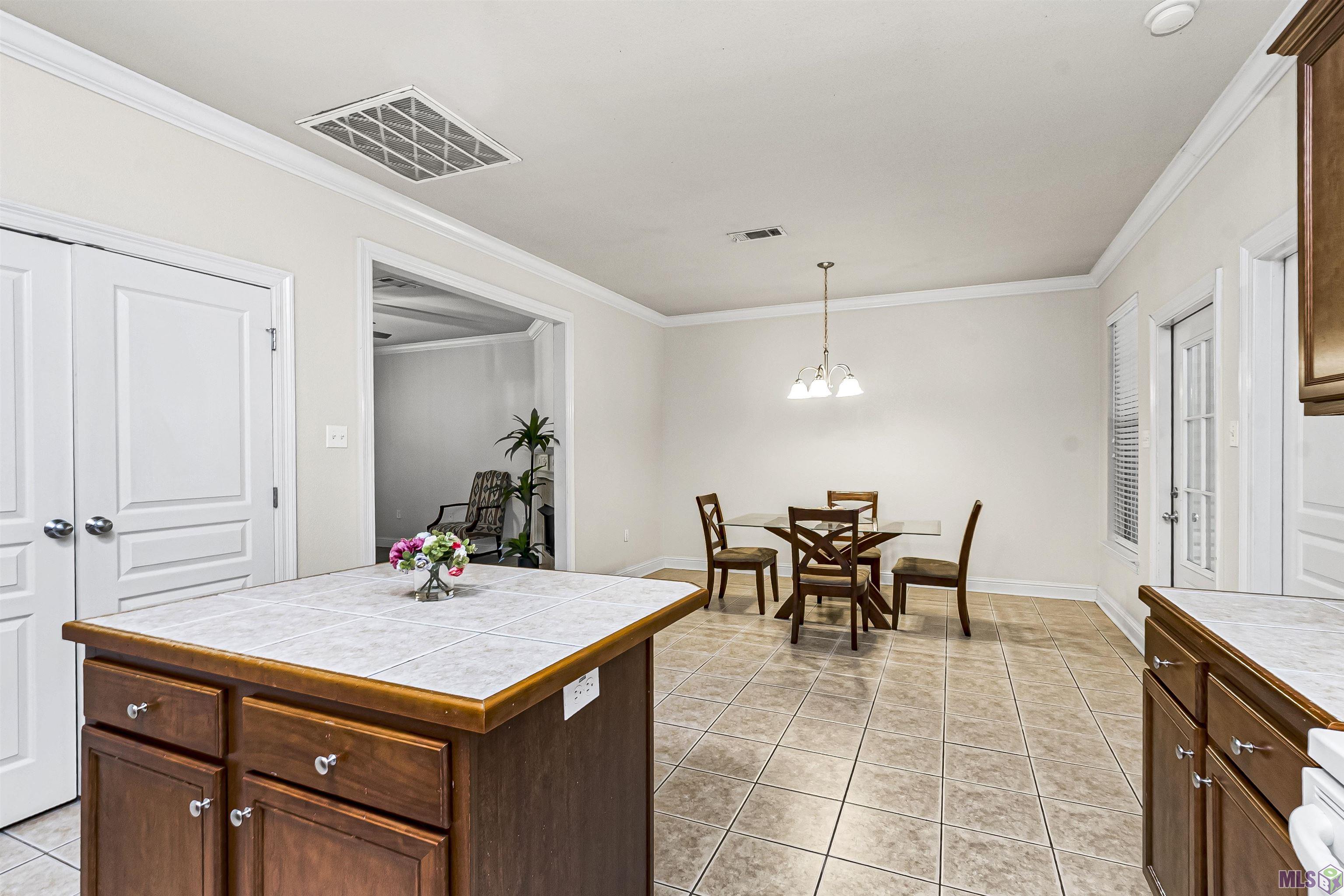 2932 Magazine Drive Baton Rouge, LA 70816 - Photo 8 of 23
