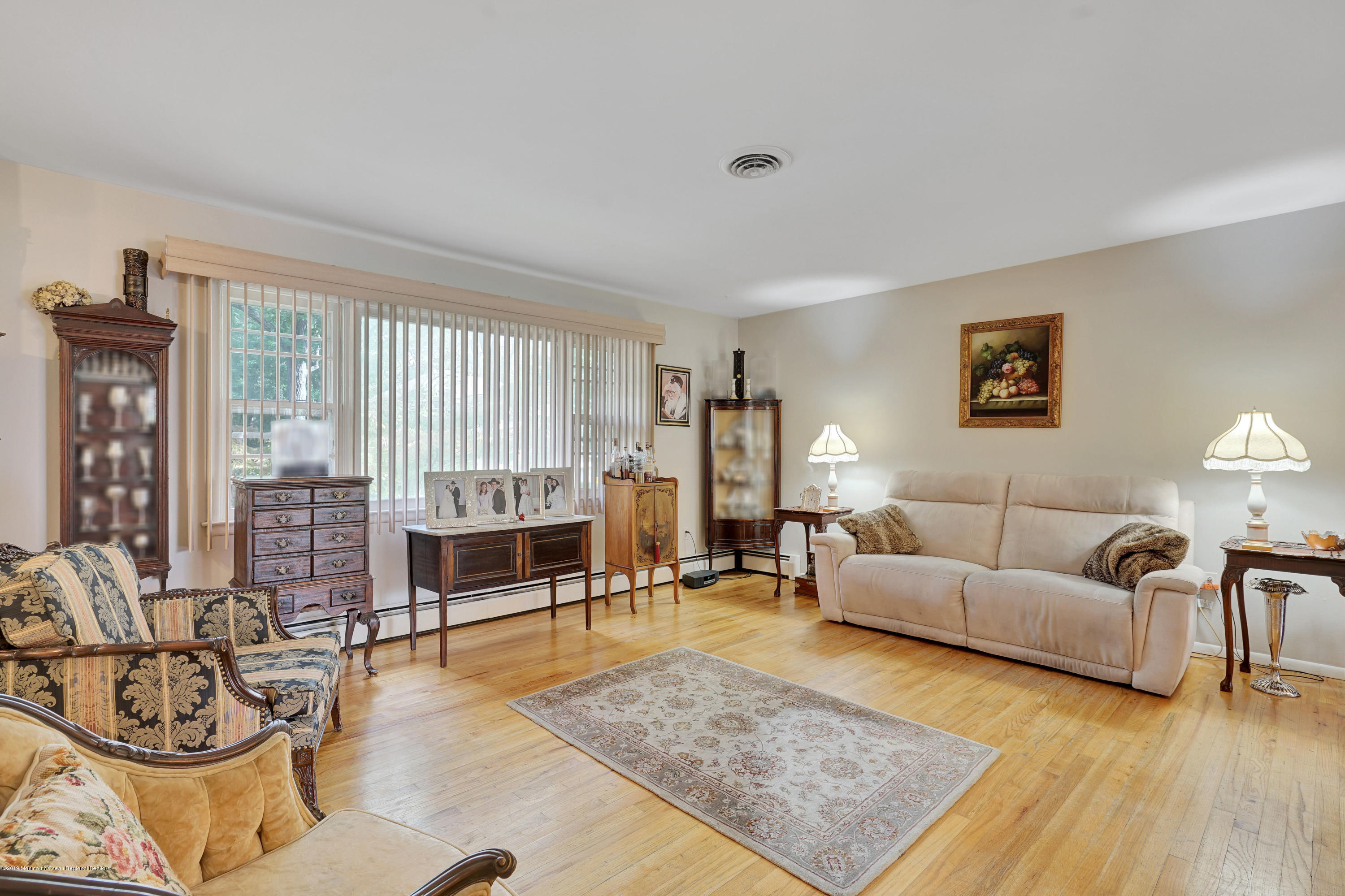 326 Case Road Lakewood, NJ 08701 - Photo 3 of 27 007_dsc09459