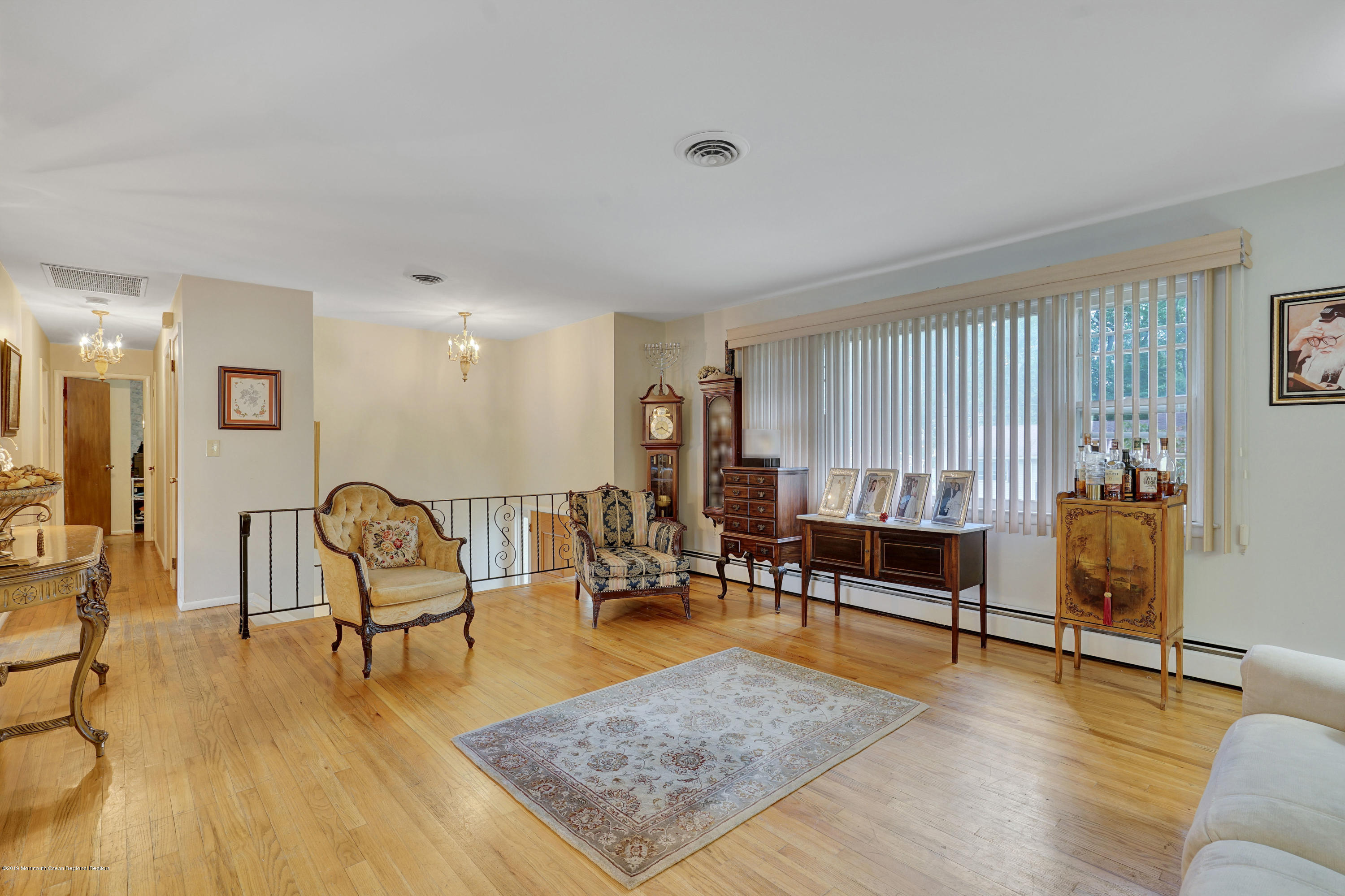 326 Case Road Lakewood, NJ 08701 - Photo 4 of 27 008_dsc09464