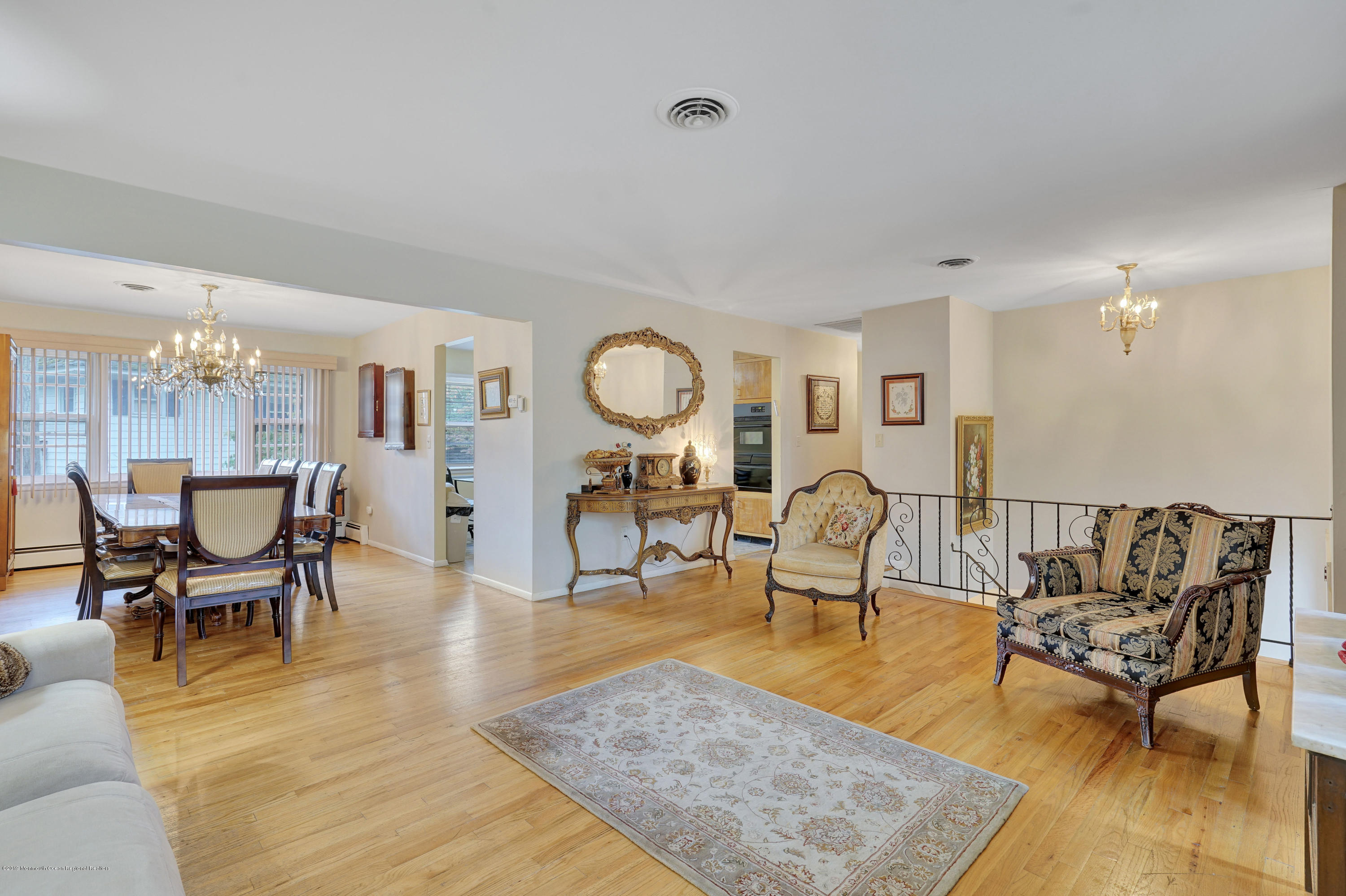 326 Case Road Lakewood, NJ 08701 - Photo 5 of 27 009_dsc09469