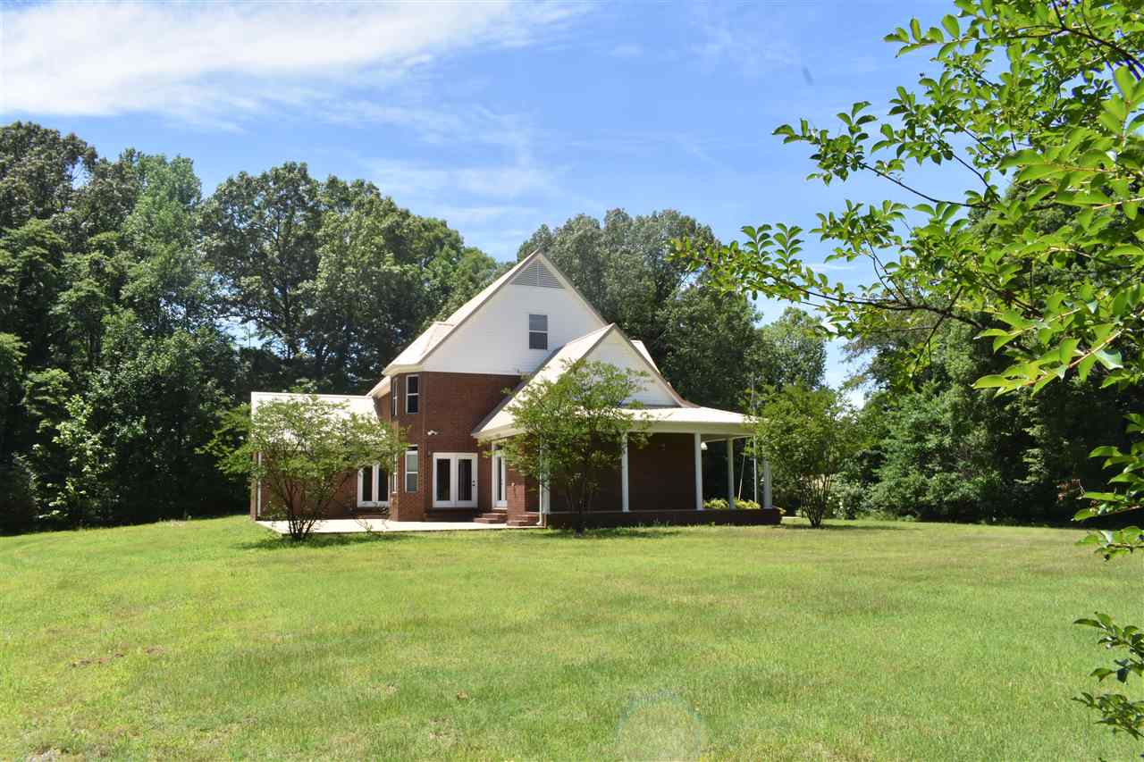 1356 Davis Road Covington, TN 38019 - Photo 2 of 25 Gallery Image 2