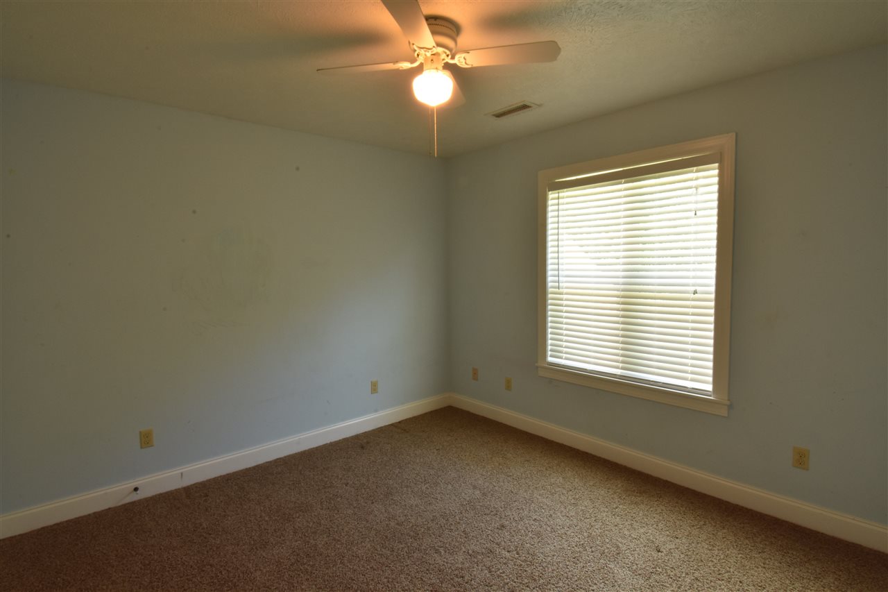 1356 Davis Road Covington, TN 38019 - Photo 15 of 25 Gallery Image 15