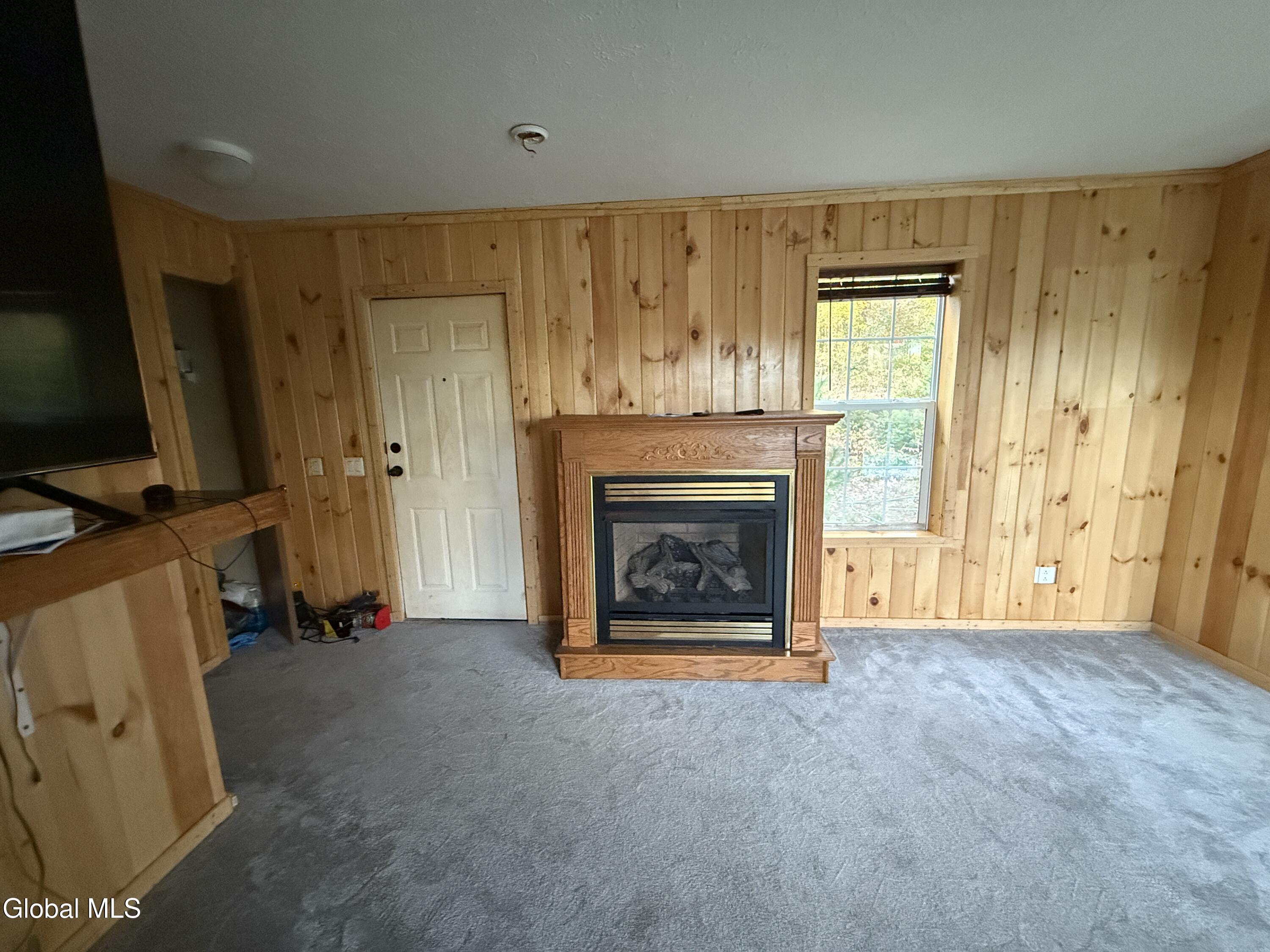 244 Sweet Road Johnstown, NY 12095 - Photo 2 of 30 IMG_0785