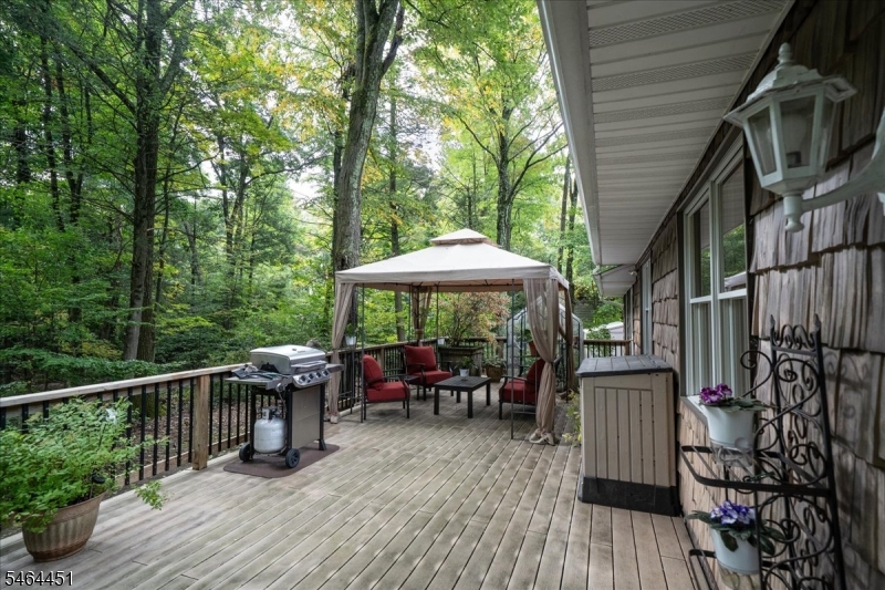 222 Ridge Road West Milford, NJ 07480 - Photo 36 of 41 Gallery Image 36