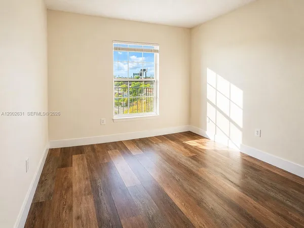 $2,400 | 5755 West 20th Avenue, Unit 406, Hialeah, FL 33012