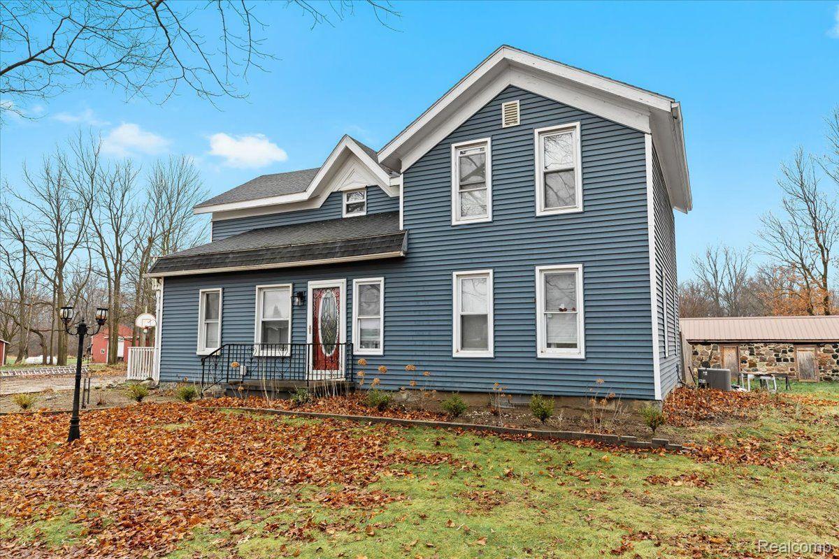 4895 West Lovejoy Road Byron, MI 48418 - Photo 2 of 39 4895 Lovejoy Rd