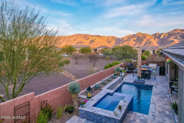 $825,000 | 711 East Nubra Valley Place, Tucson, AZ 85755