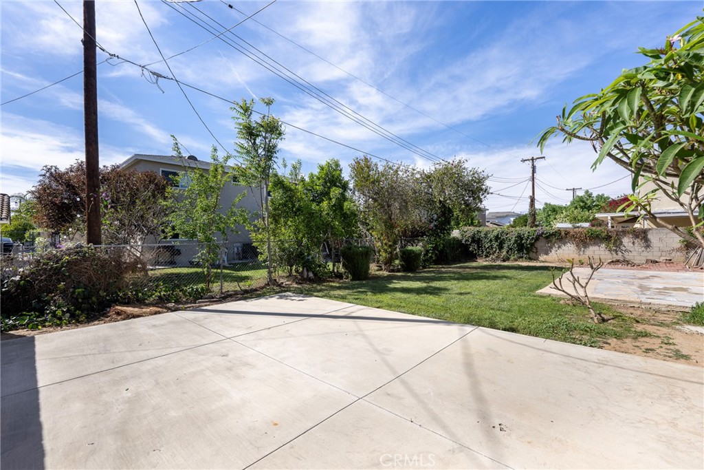 6485 Clovis Place Riverside, CA 92504 - Photo 9 of 27