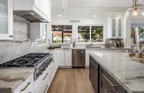 $3,495,000 | 2471 Calle San Clemente, Encinitas, CA 92024