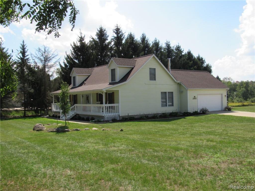 2862 County Farm Road Howell, MI 48843 - Photo 2 of 30 IMG_2365.JPG