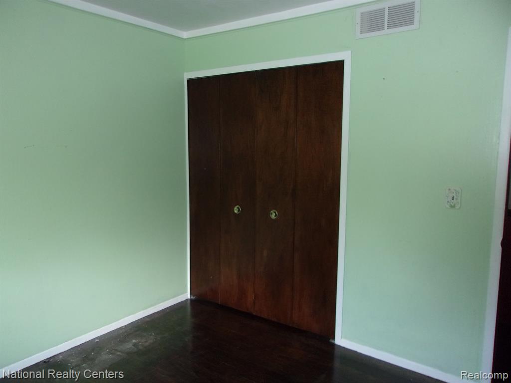 5856 Henry Ruff Road Garden City, MI 48135 - Photo 22 of 35 Gallery Image 22