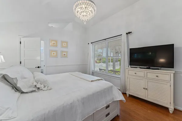 $10,000 | 460 Sunrise Way, Juno Beach, FL 33408