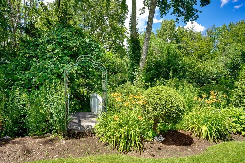 31 Maple Street Hudson, MA 01749 - Photo 27 of 32 Gallery Image 27