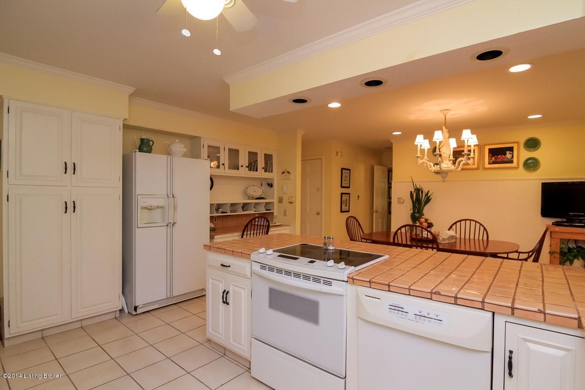 11601 Valley View Road Anchorage, KY 40223 - Photo 17 of 35 17
